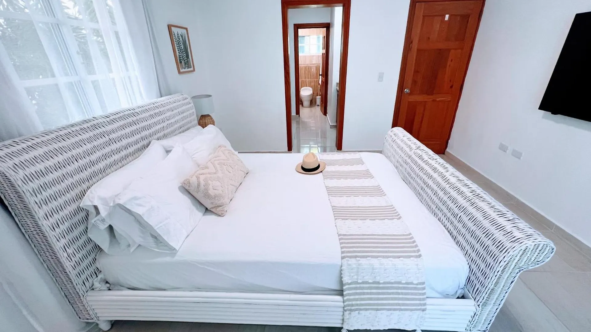 Apartment Pool View, Walk To Beach, Shops, Dining, Fast Wifi Punta Cana Dominican Republic