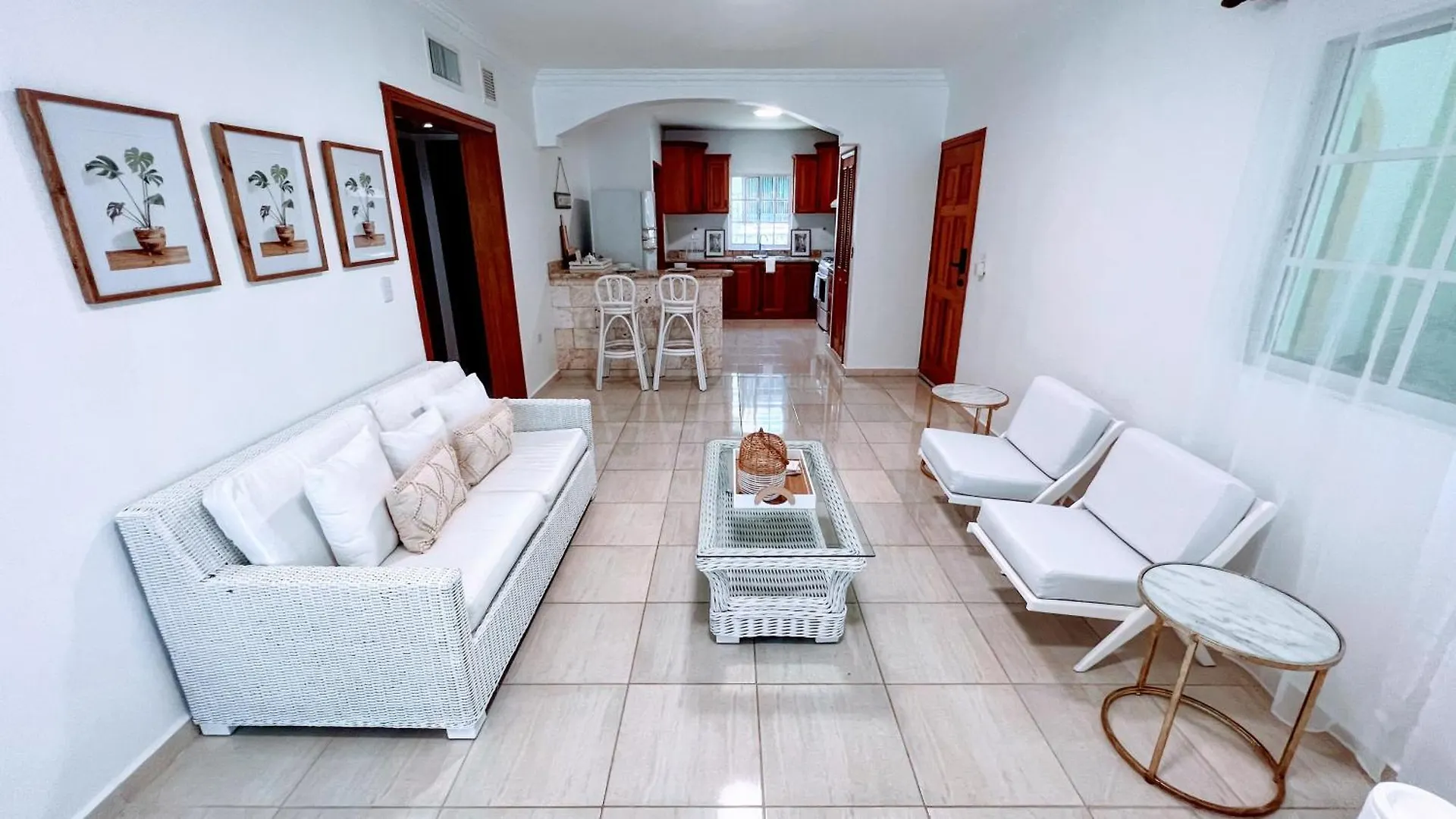 Pool View, Walk To Beach, Shops, Dining, Fast Wifi Punta Cana